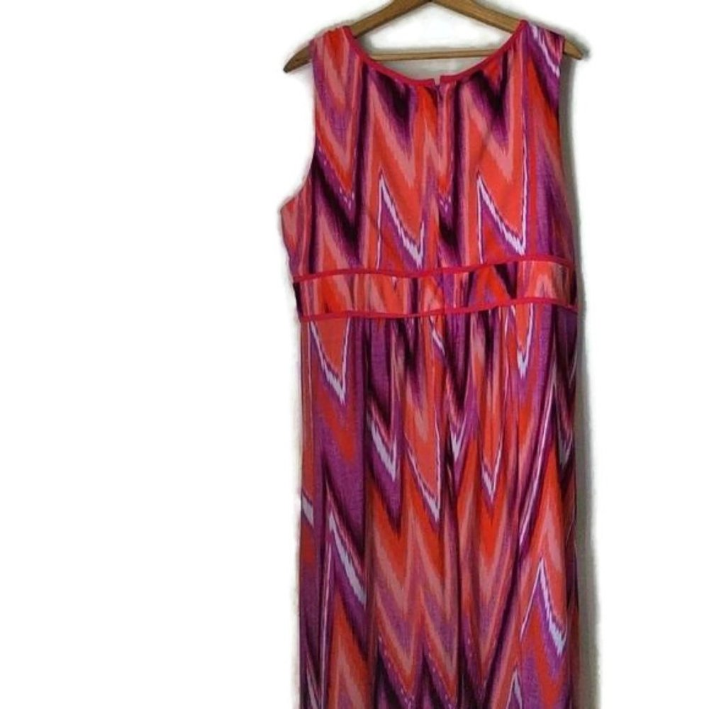 Catherine's Women's Size 1X Partially Lined Sleeveless One Piece Dress - Picture 9 of 10